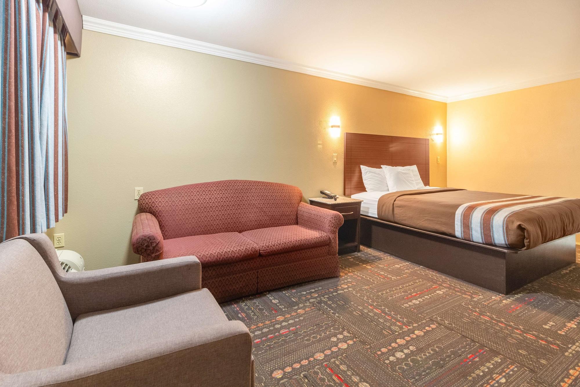 Americas Best Value Inn Houston Heights At I-45 Exterior photo