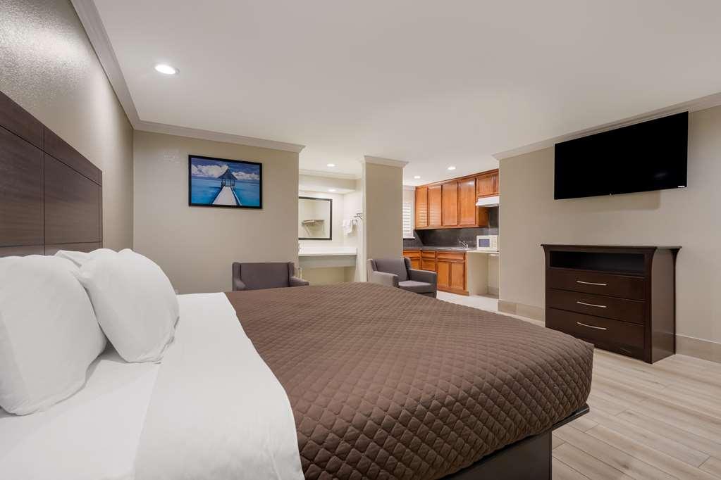 Americas Best Value Inn Houston Heights At I-45 Room photo